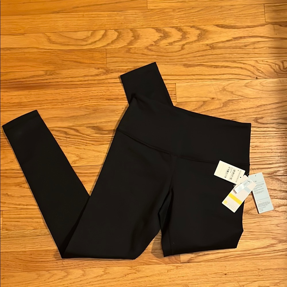NWT Zella Black High-Waist Live In Leggings M